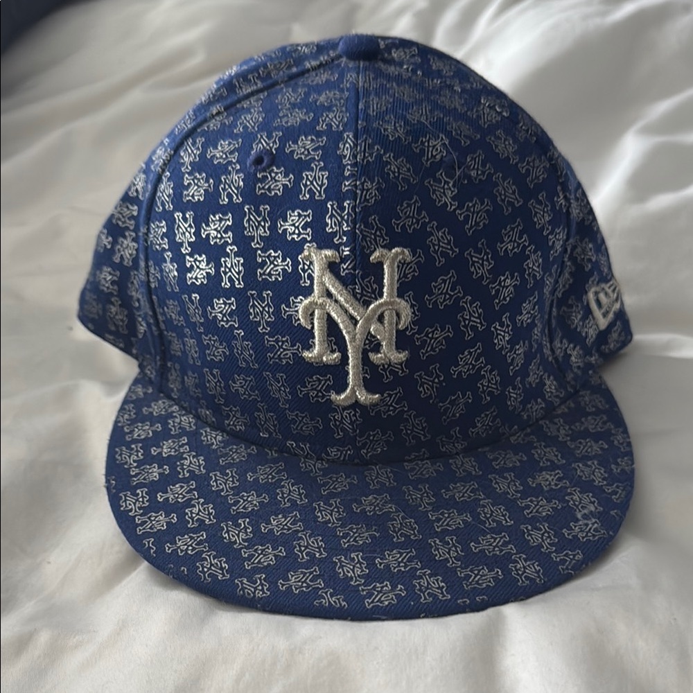 New Era Blue and Silver Patterned NY Cap